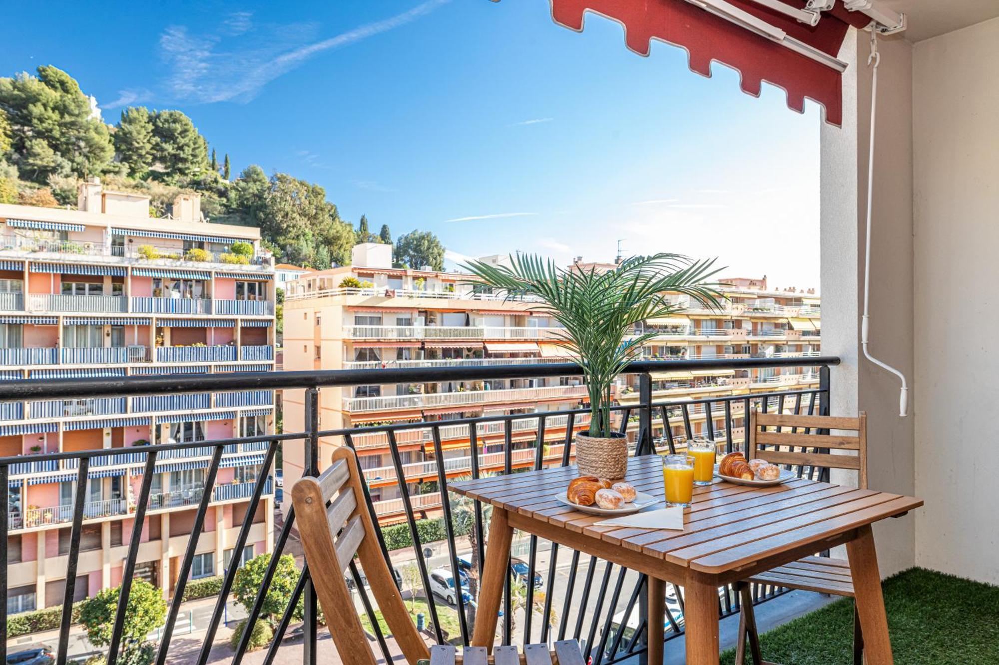 Intercontinental Superbe Appartement Avec Piscine Menton Bagian luar foto
