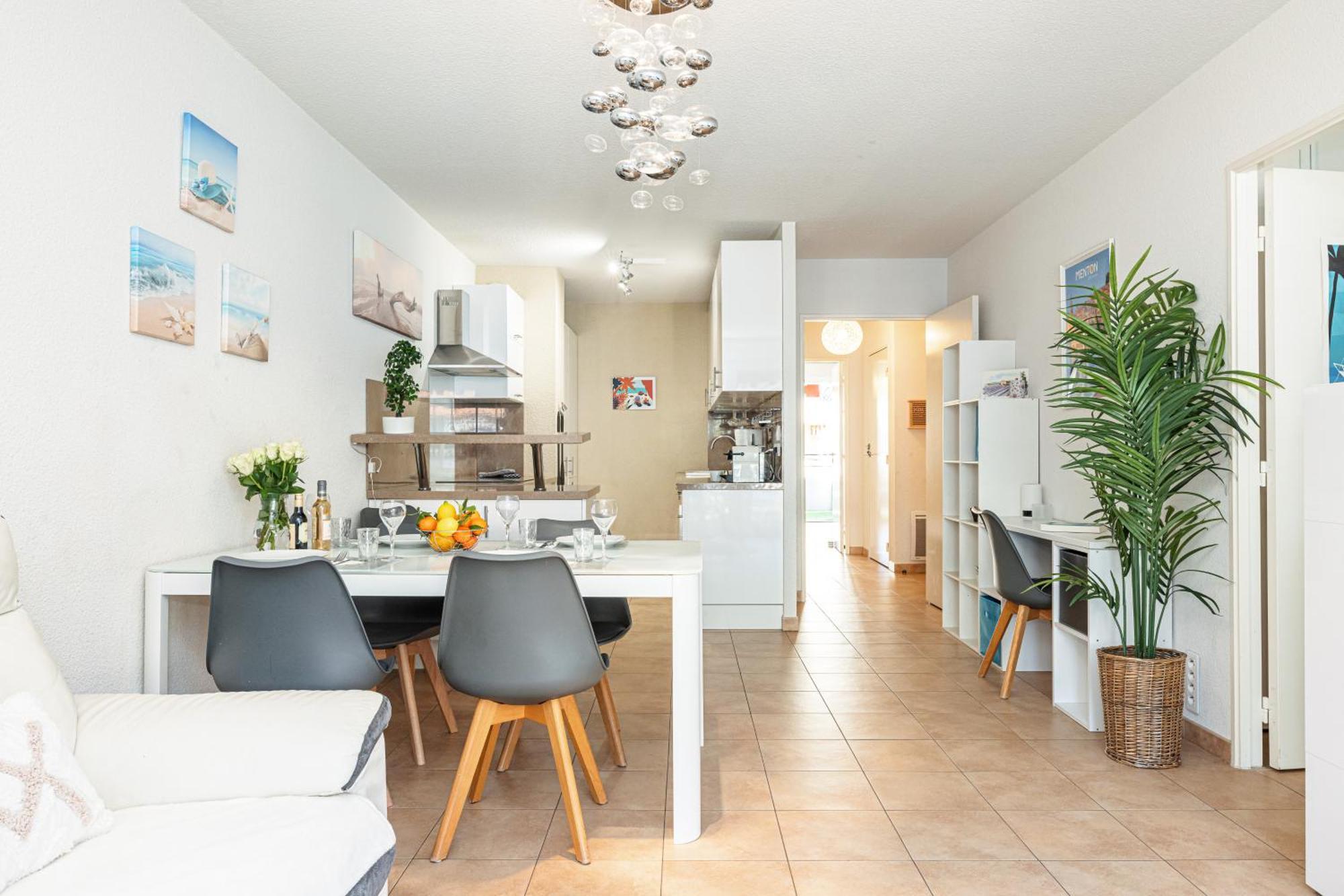 Intercontinental Superbe Appartement Avec Piscine Menton Bagian luar foto
