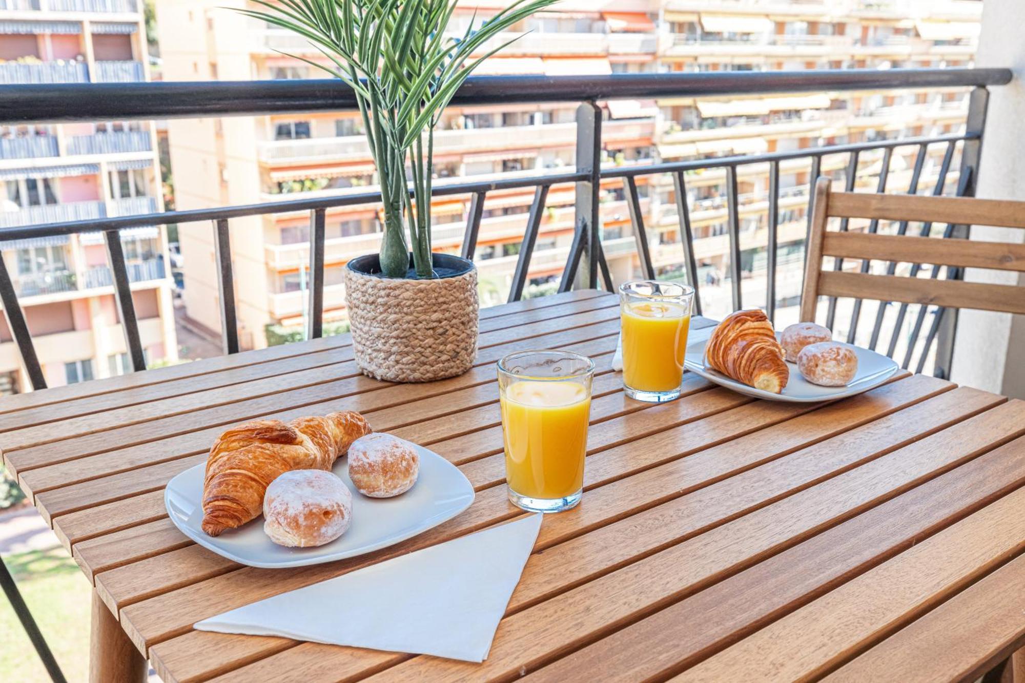 Intercontinental Superbe Appartement Avec Piscine Menton Bagian luar foto