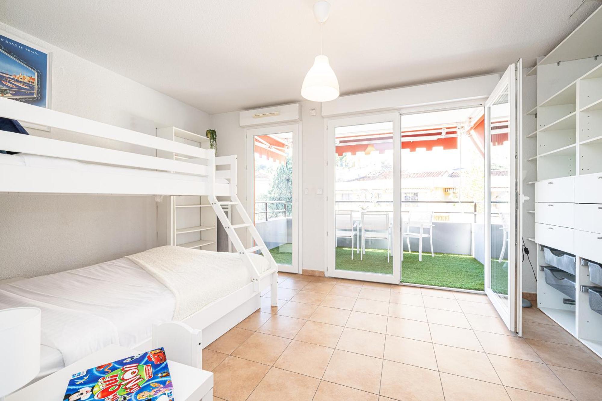 Intercontinental Superbe Appartement Avec Piscine Menton Bagian luar foto