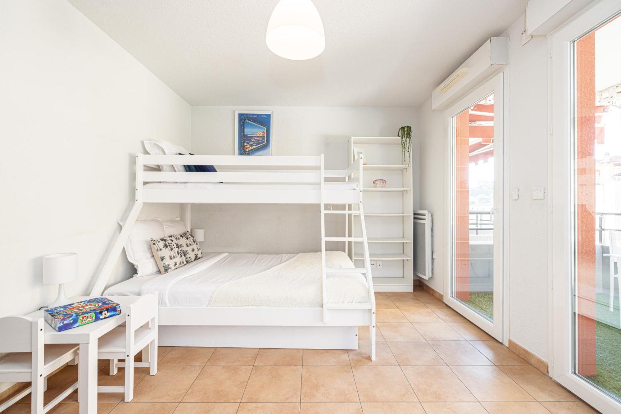 Intercontinental Superbe Appartement Avec Piscine Menton Bagian luar foto