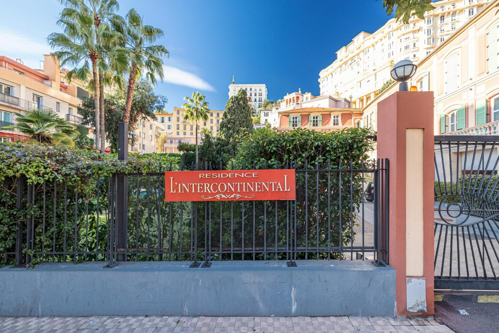 Intercontinental Superbe Appartement Avec Piscine Menton Bagian luar foto