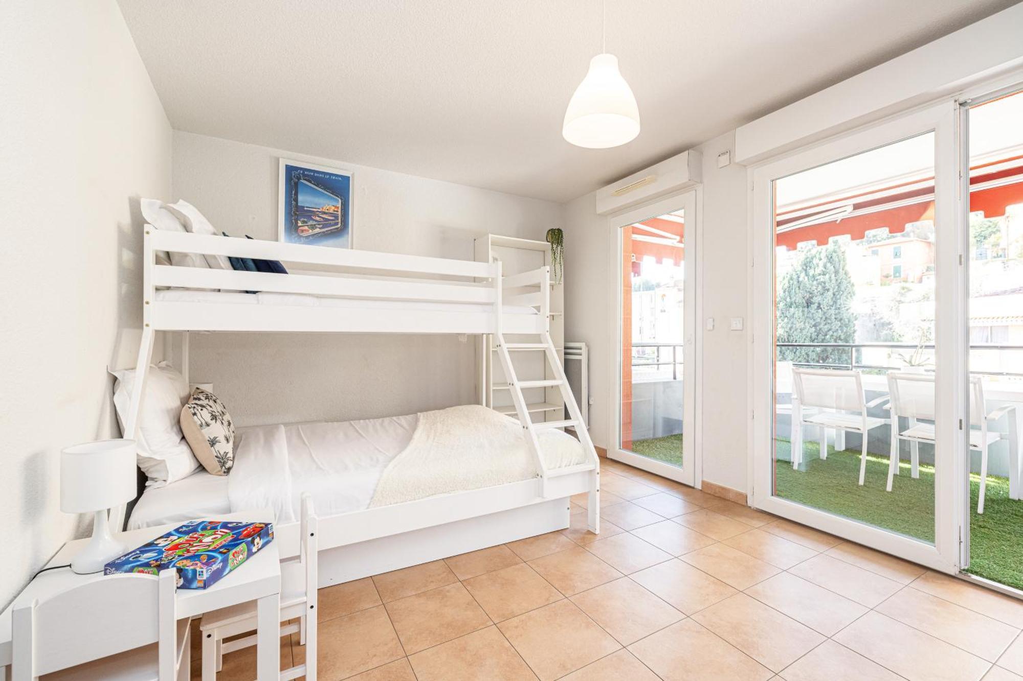 Intercontinental Superbe Appartement Avec Piscine Menton Bagian luar foto